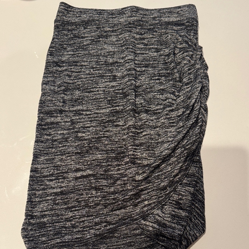 Aritzia Wilfred Free Tyra Skirt